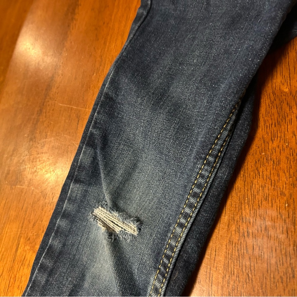Holographic Shark Long Sleeve + Dark Wash Slim Jean Bundle Size 5 Boy Outfit Set - Picture 7 of 10